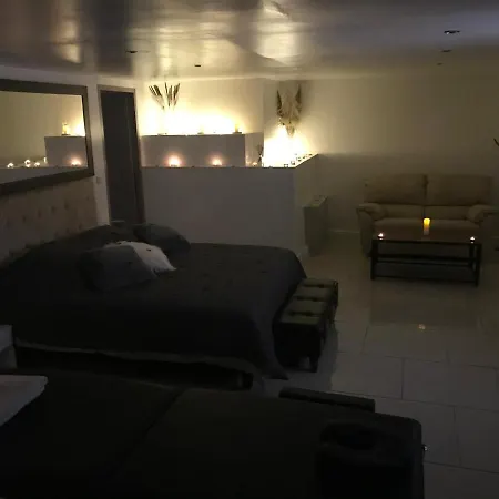 Charlene Bed & Breakfast