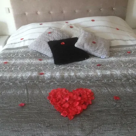 Charlene Bed & Breakfast Massoins