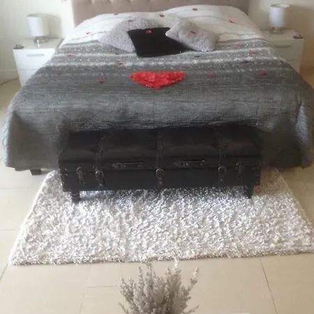 Charlene Bed & Breakfast *