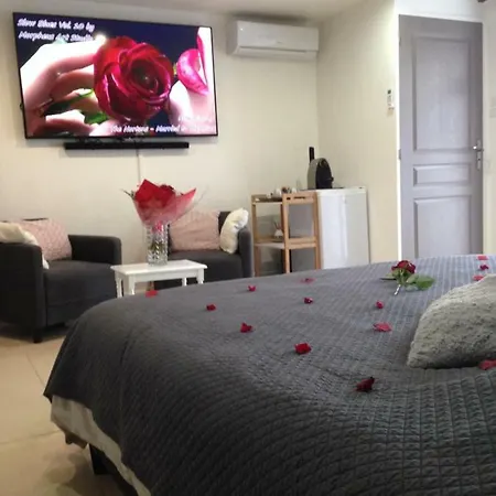 Charlene Bed & Breakfast